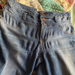 L.e.I high rise jeans size (11)